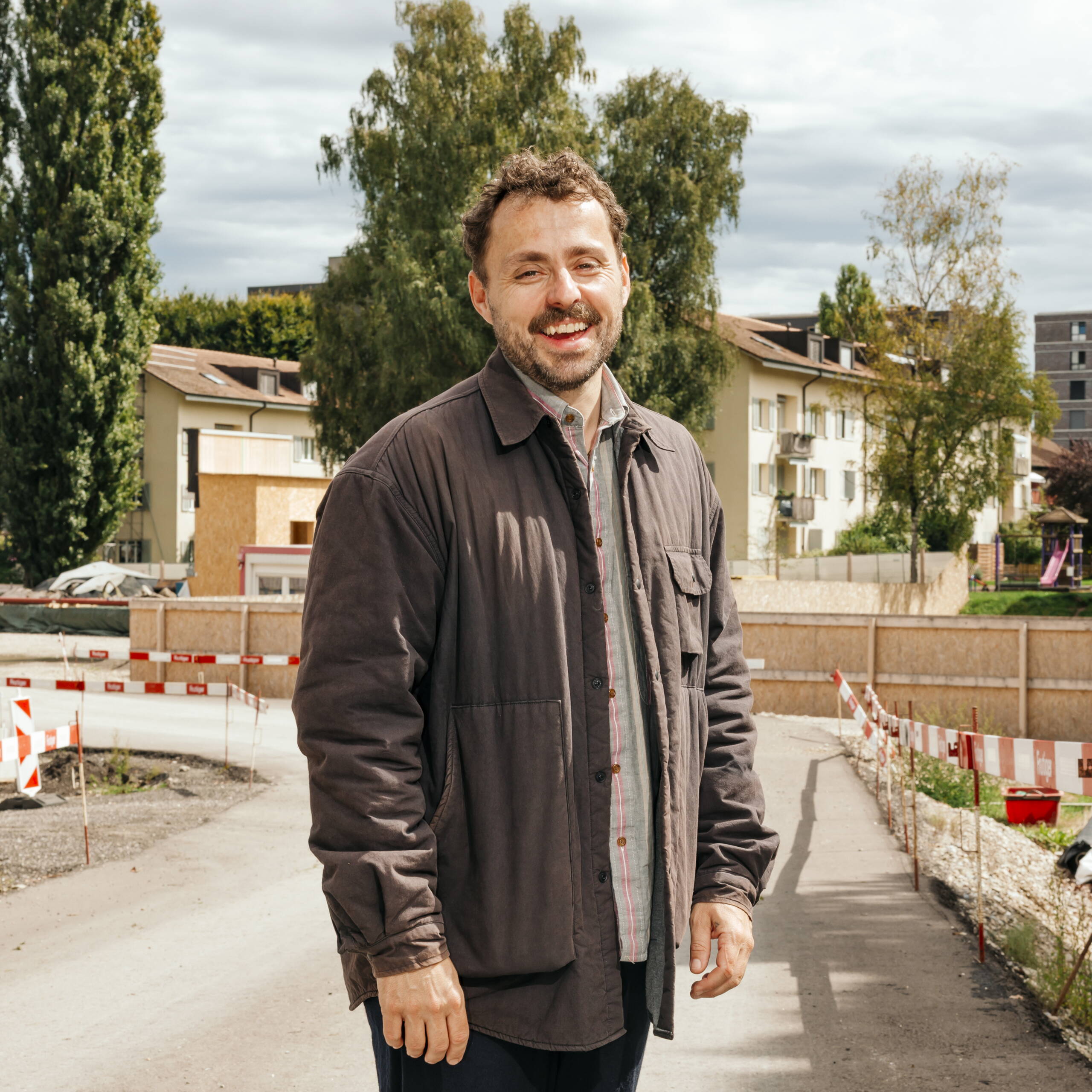 Portrait Daniel Vera Portrait Quartierarbeiter Daniel Vera