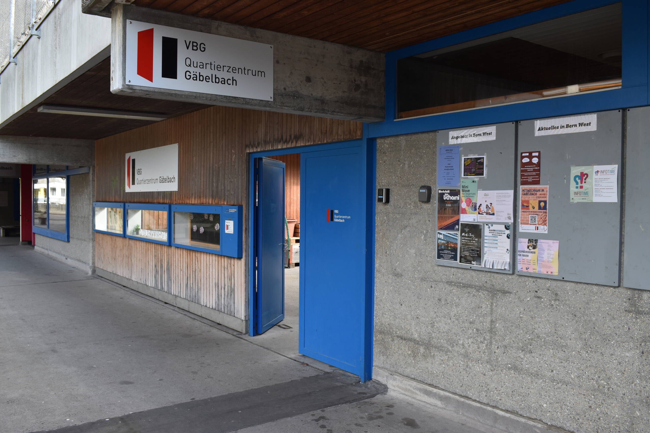 Quartierzentrum Gäbelbach Eingan zum Quartierzentrum